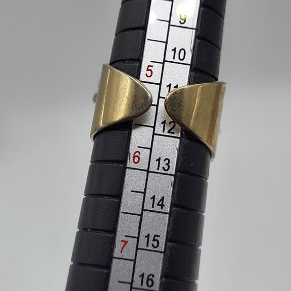 Vintage 80s Crystal Bezel Set Gold Tone Dimensional Ring Size 6.5 Adjustable - Picture 6 of 6